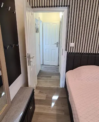 W3 Ferienwohnung-32609 Minden-lübbecke Apartment *